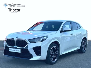 Fotos de BMW X2 sDrive18d color Blanco. Año 2025. 110KW(150CV). Diésel. En concesionario Triocar Avilés (Bmw y Mini) de Asturias