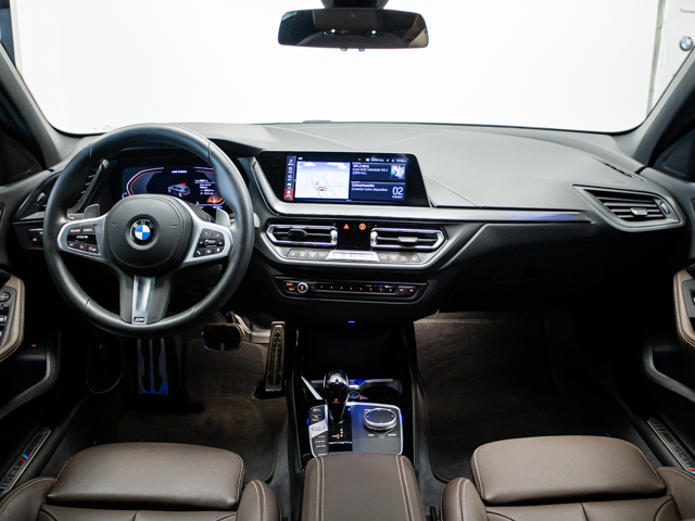 BMW Serie 1 M135i color Gris. Año 2021. 225KW(306CV). Gasolina. En concesionario BMW Fuenteolid Valladolid de Valladolid