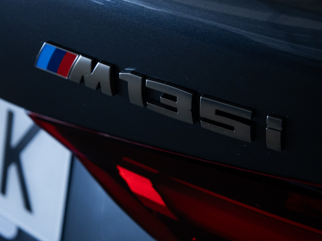 BMW Serie 1 M135i color Gris. Año 2021. 225KW(306CV). Gasolina. En concesionario BMW Fuenteolid Valladolid de Valladolid