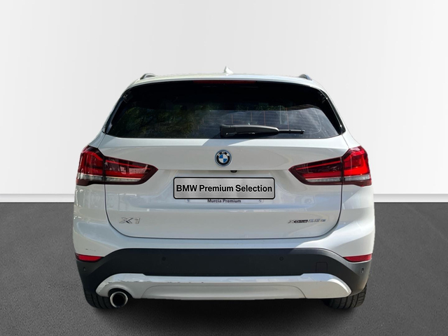 BMW X1 xDrive25e color Blanco. Año 2021. 162KW(220CV). Híbrido Electro/Gasolina. En concesionario Murcia Premium S.L. AV DEL ROCIO de Murcia