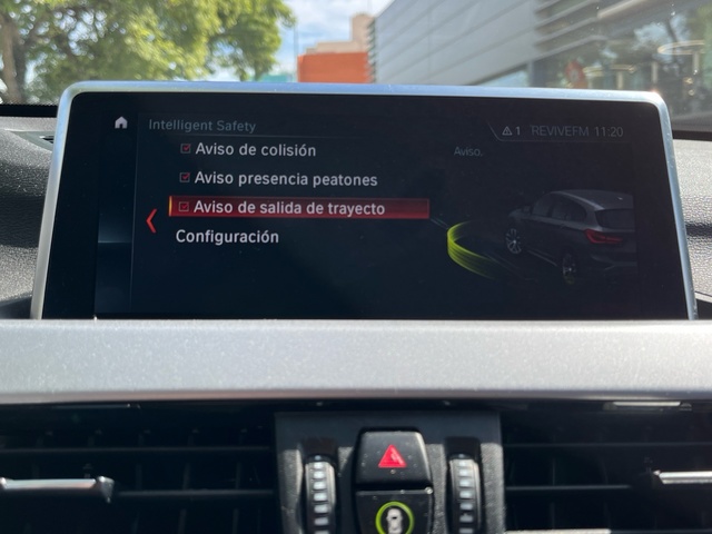 BMW X1 xDrive25e color Blanco. Año 2021. 162KW(220CV). Híbrido Electro/Gasolina. En concesionario Murcia Premium S.L. AV DEL ROCIO de Murcia