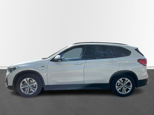 Fotos de BMW X1 xDrive25e color Blanco. Año 2021. 162KW(220CV). Híbrido Electro/Gasolina. En concesionario Murcia Premium S.L. AV DEL ROCIO de Murcia