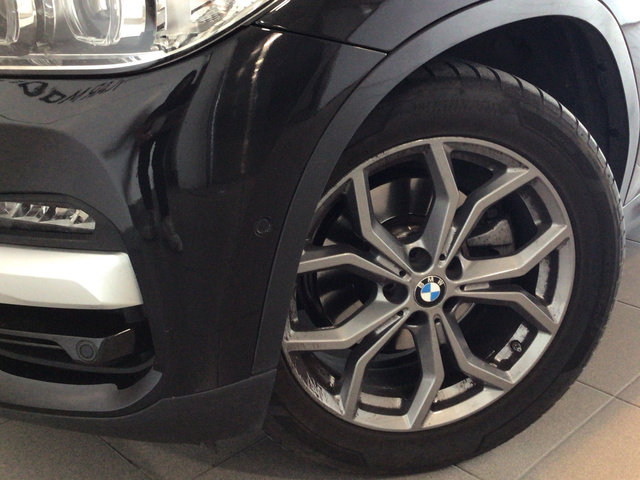 BMW X3 xDrive20d color Negro. Año 2021. 140KW(190CV). Diésel. En concesionario BYmyCAR Madrid - Algete de Madrid