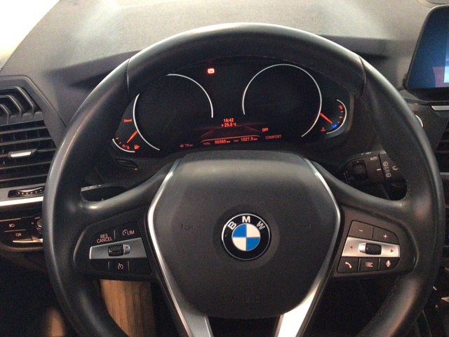 BMW X3 xDrive20d color Negro. Año 2021. 140KW(190CV). Diésel. En concesionario BYmyCAR Madrid - Algete de Madrid