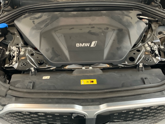 BMW iX2 xDrive30 color Gris. Año 2024. 230KW(313CV). Eléctrico. En concesionario Proa Premium Palma de Illes Balears