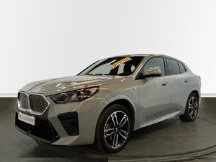 Fotos de BMW iX2 xDrive30 color Gris. Año 2024. 230KW(313CV). Eléctrico. En concesionario Proa Premium Palma de Illes Balears