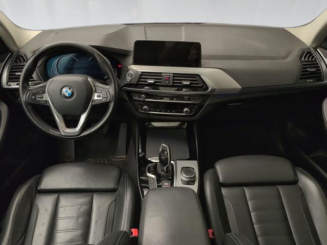BMW X3 xDrive20d color Blanco. Año 2019. 140KW(190CV). Diésel. En concesionario Automotor Premium Marbella - Málaga de Málaga