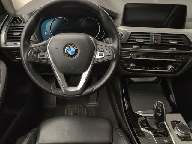 BMW X3 xDrive20d color Blanco. Año 2019. 140KW(190CV). Diésel. En concesionario Automotor Premium Marbella - Málaga de Málaga
