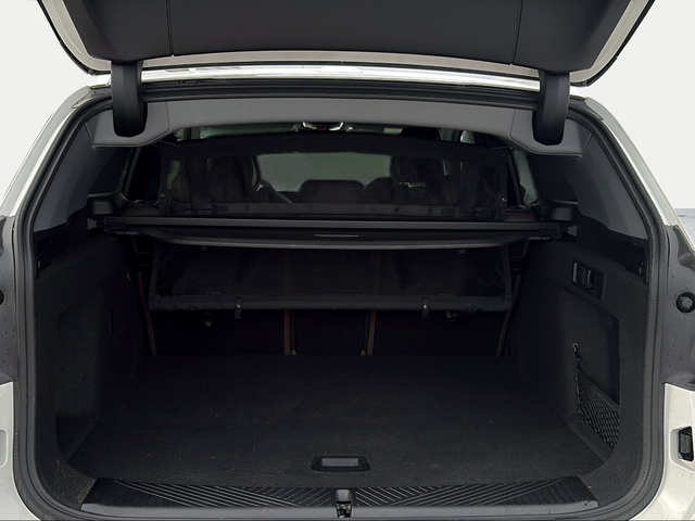 BMW X3 xDrive20d color Blanco. Año 2024. 145KW(197CV). Diésel. En concesionario Carteya Motor | Campo de Gibraltar de Cádiz