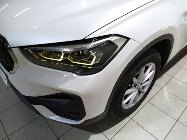 BMW X1 sDrive18d color Blanco. Año 2022. 110KW(150CV). Diésel. En concesionario Hispamovil, Orihuela de Alicante