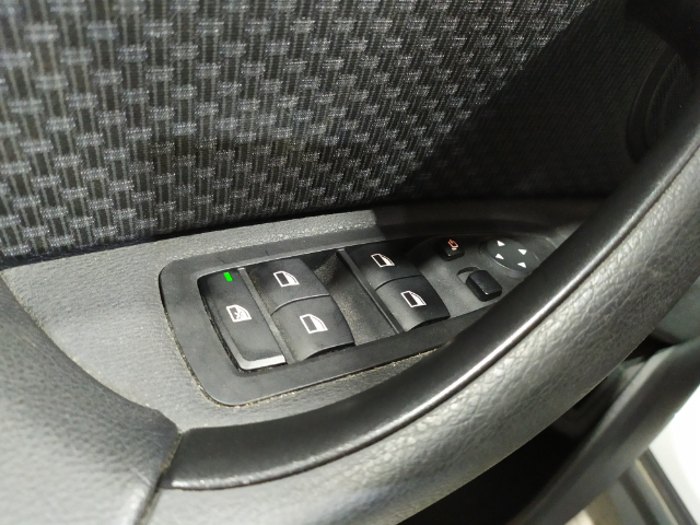 BMW X1 sDrive18d color Blanco. Año 2022. 110KW(150CV). Diésel. En concesionario Hispamovil, Orihuela de Alicante