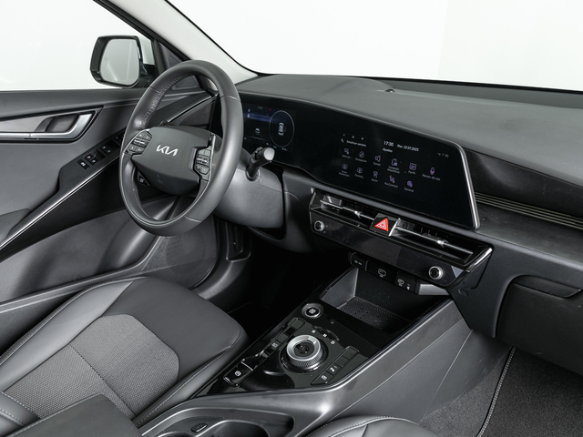 Foto 9 Kia Niro 1.6 GDi HEV Drive 104 kW (141 CV)