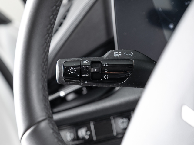 Foto 12 Kia Niro 1.6 GDi HEV Drive 104 kW (141 CV)