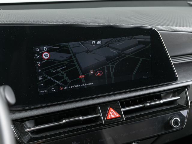 Foto 16 Kia Niro 1.6 GDi HEV Drive 104 kW (141 CV)