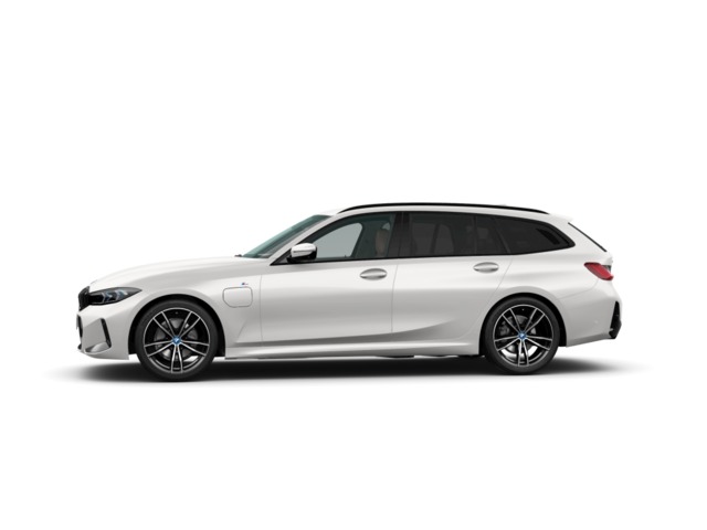BMW Serie 3 330e Touring color Blanco. Año 2024. 215KW(292CV). Híbrido Electro/Gasolina. En concesionario San Pablo Motor | Su Eminencia de Sevilla