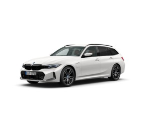 Fotos de BMW Serie 3 330e Touring color Blanco. Año 2024. 215KW(292CV). Híbrido Electro/Gasolina. En concesionario San Pablo Motor | Su Eminencia de Sevilla