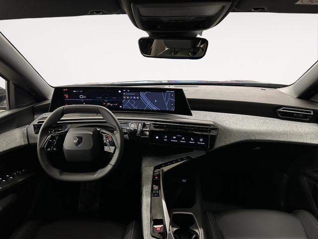 Foto 10 Peugeot 5008 Hybrid 1.2 Allure eDCS6 107 kW (145 CV)