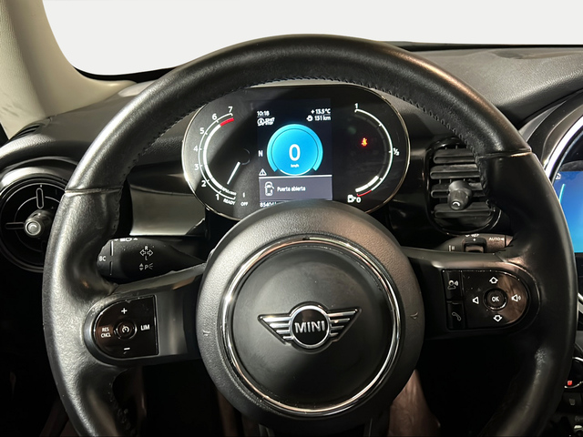 fotoG 12 del MINI MINI Cooper 100 kW (136 CV) 136cv Gasolina del 2021 en Sevilla