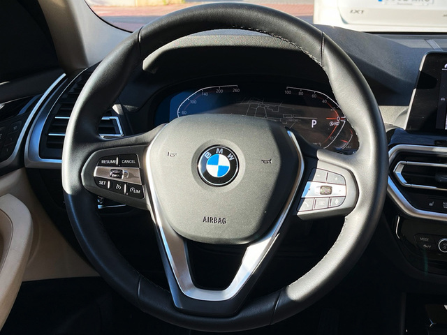 BMW X3 xDrive20d color Negro. Año 2023. 140KW(190CV). Diésel. En concesionario MURCIA PREMIUM S.L. JUAN CARLOS I de Murcia