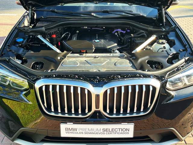 BMW X3 xDrive20d color Negro. Año 2023. 140KW(190CV). Diésel. En concesionario MURCIA PREMIUM S.L. JUAN CARLOS I de Murcia