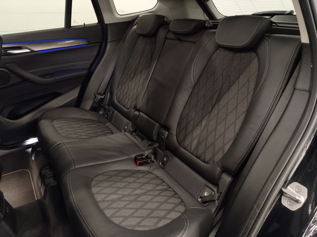 BMW X1 sDrive18d color Negro. Año 2022. 110KW(150CV). Diésel. En concesionario Autoberón de La Rioja