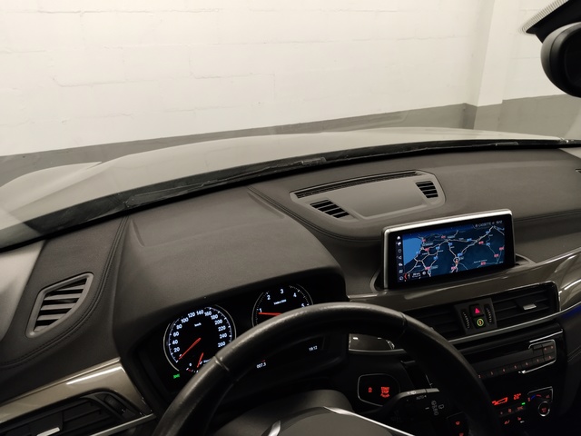 BMW X1 sDrive18d color Negro. Año 2022. 110KW(150CV). Diésel. En concesionario Autoberón de La Rioja