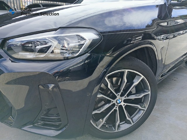 BMW Serie 1 120d color Negro. Año 2024. 120KW(163CV). Diésel. En concesionario Adler Motor S.L. TOLEDO de Toledo