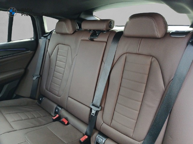 BMW Serie 1 120d color Negro. Año 2024. 120KW(163CV). Diésel. En concesionario Adler Motor S.L. TOLEDO de Toledo