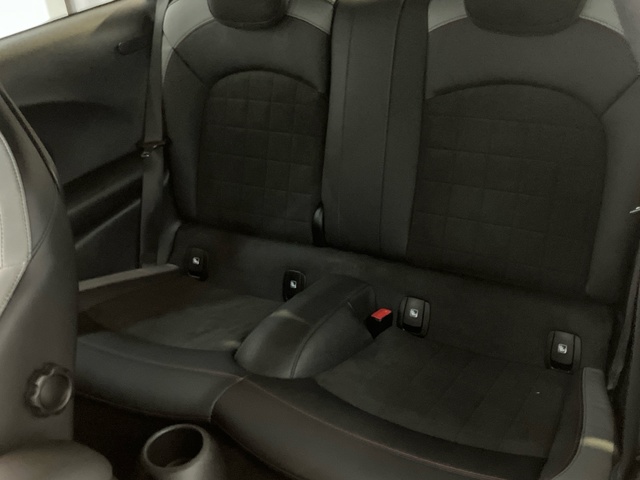 fotoG 8 del MINI MINI 3 Puertas John Cooper Works 170 kW (231 CV) 231cv Gasolina del 2023 en Illes Balears