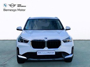 Fotos de BMW X1 xDrive20d color Blanco. Año 2024. 120KW(163CV). Diésel. En concesionario Bernesga Motor León (Bmw y Mini) de León