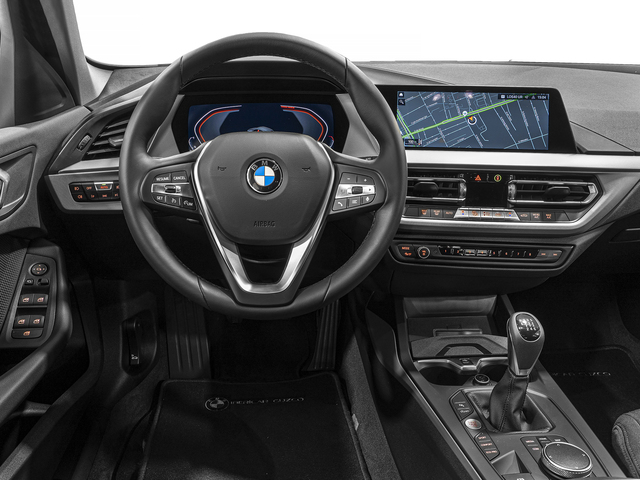 BMW Serie 1 118i color Blanco. Año 2022. 103KW(140CV). Gasolina. En concesionario Caetano Cuzco, Salvatierra de Madrid