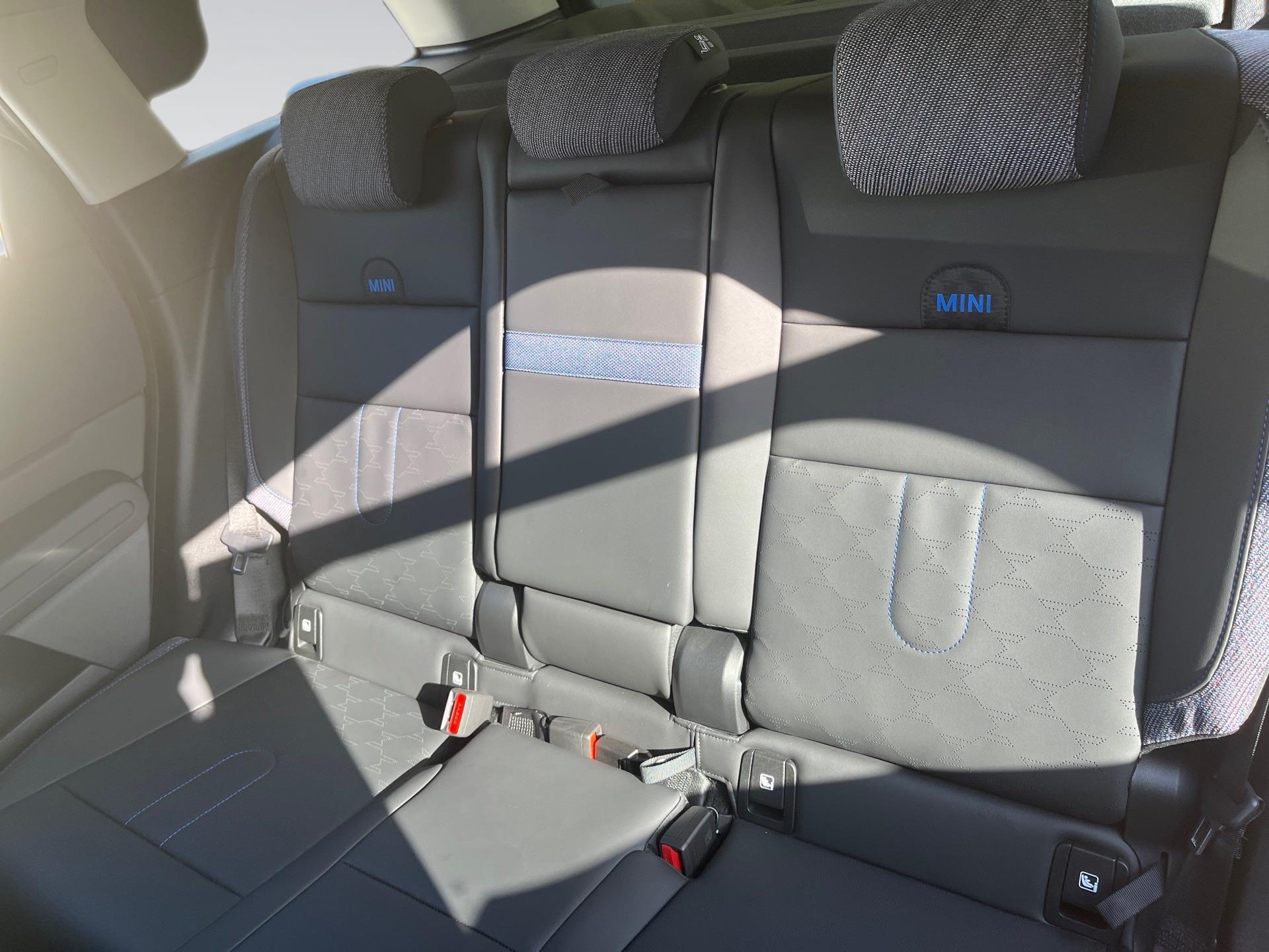 fotoG 8 del MINI MINI Countryman SE ALL4 230 kW (313 CV) 313cv Eléctrico del 2025 en Málaga