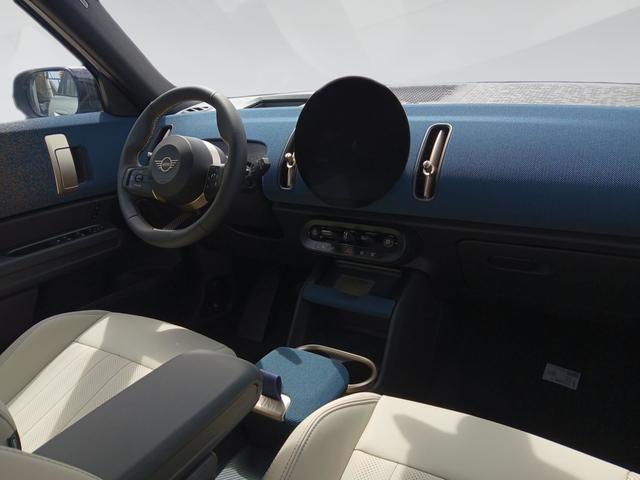 fotoG 7 del MINI MINI Countryman SE ALL4 230 kW (313 CV) 313cv Eléctrico del 2025 en Málaga