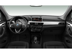 Fotos de BMW X1 sDrive18d color Blanco. Año 2021. 110KW(150CV). Diésel. En concesionario Hispamovil Elche de Alicante
