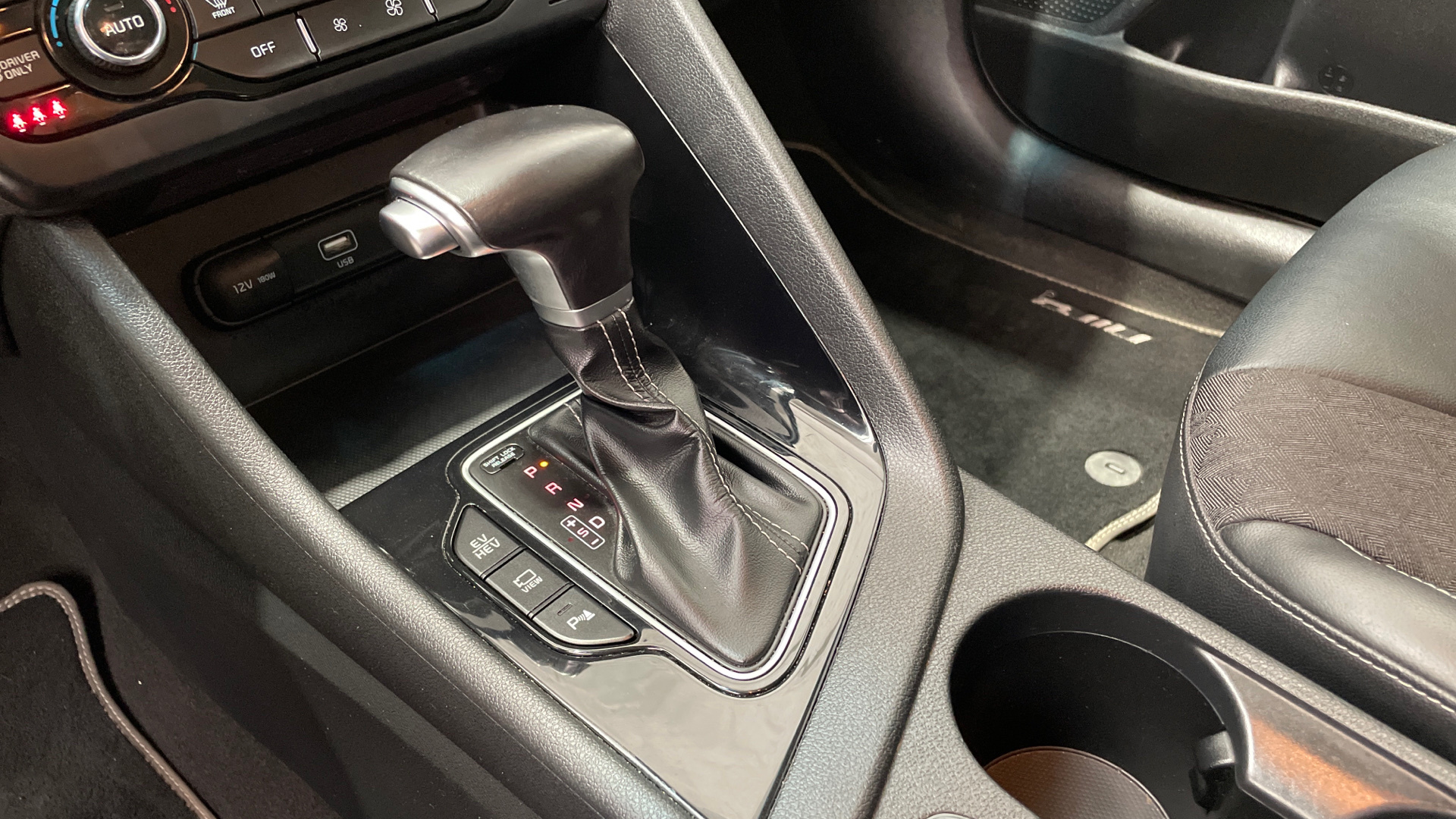 Kia Niro 1.6 GDi PHEV en Barcelona