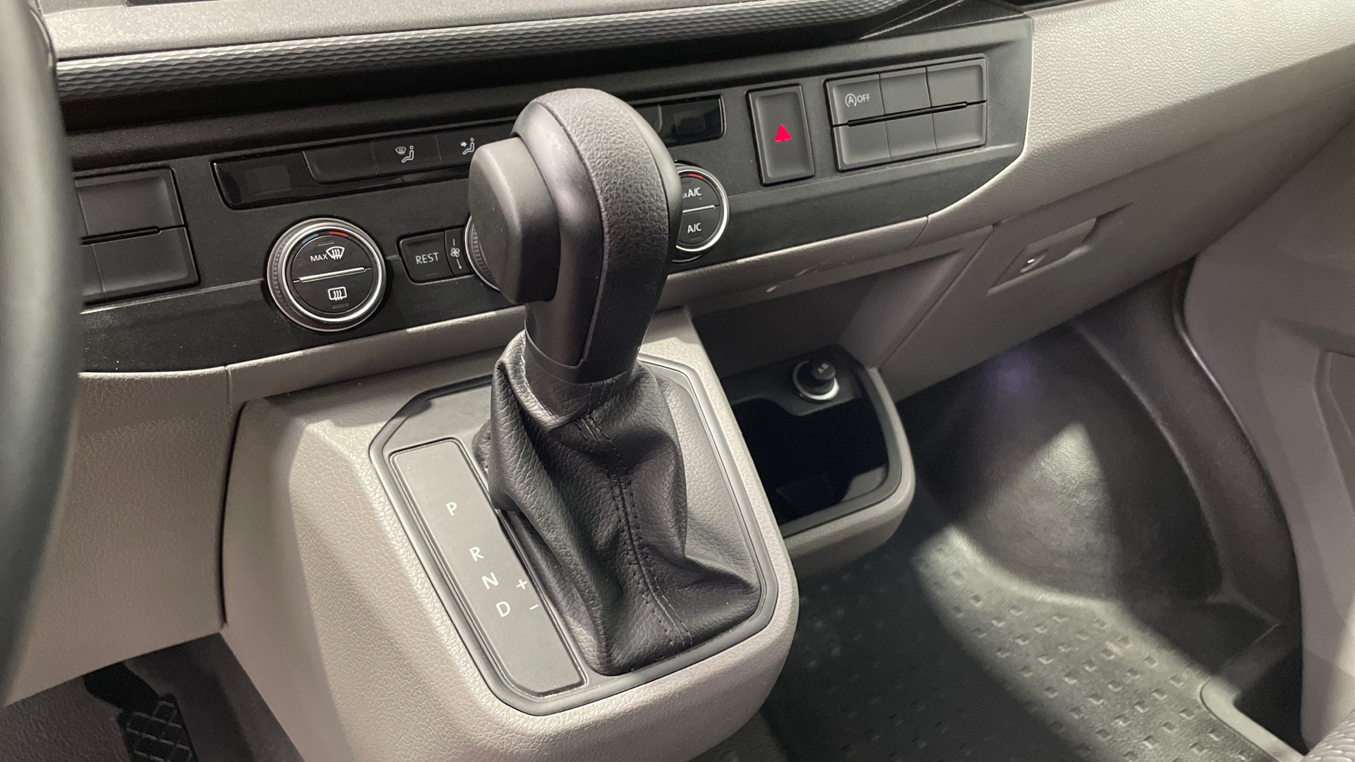 Volkswagen Caravelle 2.0 TDI en Barcelona