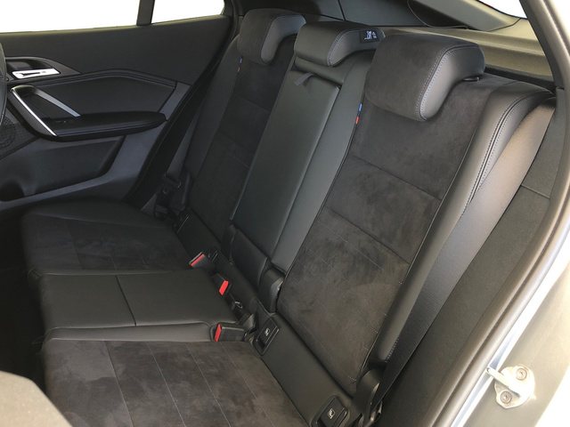 BMW X2 sDrive18d color Gris. Año 2025. 110KW(150CV). Diésel. En concesionario Vehinter Alcorcón de Madrid