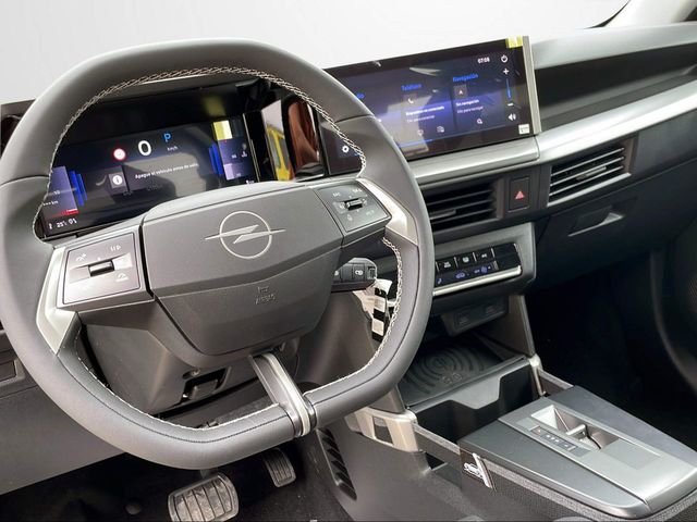 Foto 20 Opel Frontera 1.2T XHT Hybrid eDCT6 GS 107 kW (146 CV)