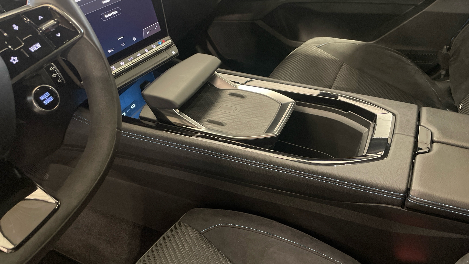 Renault Espace E-Tech 200 en Barcelona