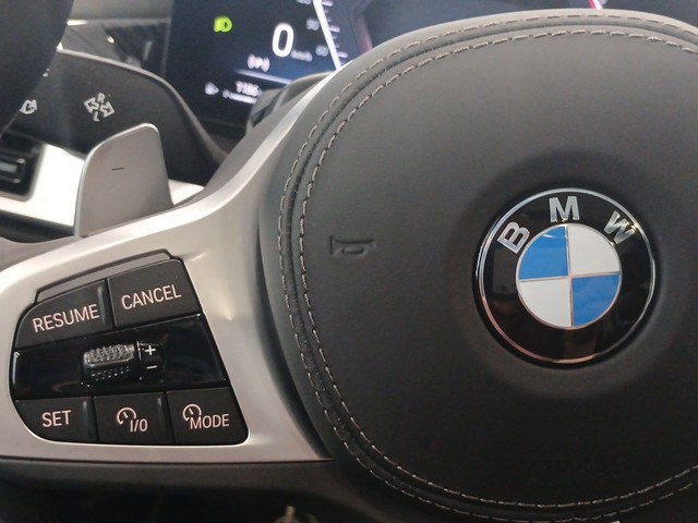 BMW X7 xDrive40d color Gris. Año 2025. 259KW(352CV). Diésel. En concesionario Enekuri Motor de Vizcaya