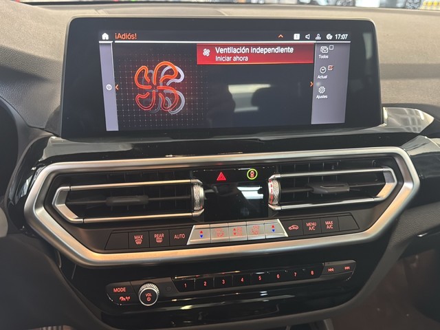 BMW X3 xDrive20d color Gris. Año 2023. 140KW(190CV). Diésel. En concesionario Enekuri Motor de Vizcaya