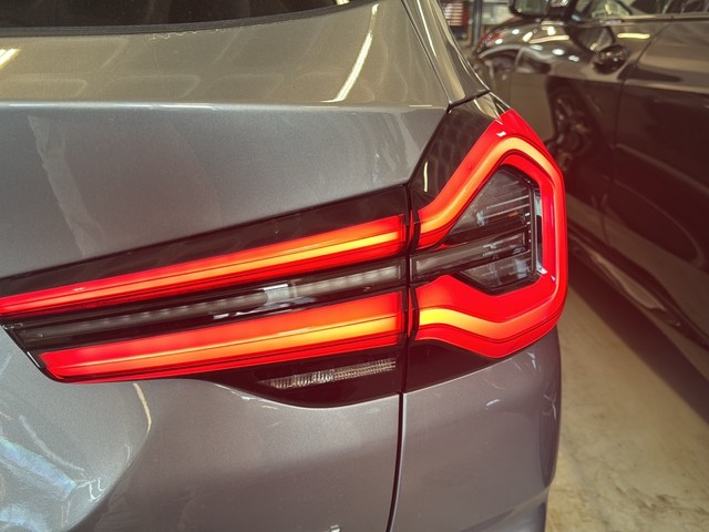 BMW X3 xDrive20d color Gris. Año 2023. 140KW(190CV). Diésel. En concesionario Enekuri Motor de Vizcaya