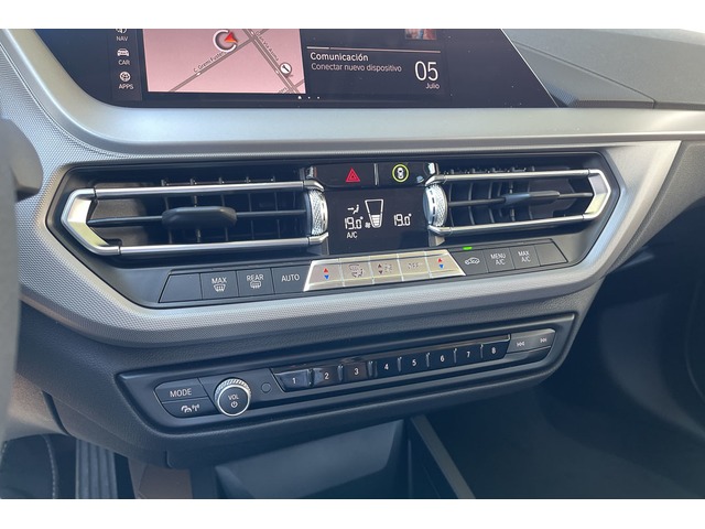 BMW Serie 1 118d color Blanco. Año 2021. 110KW(150CV). Diésel. En concesionario Proa Premium Palma de Illes Balears