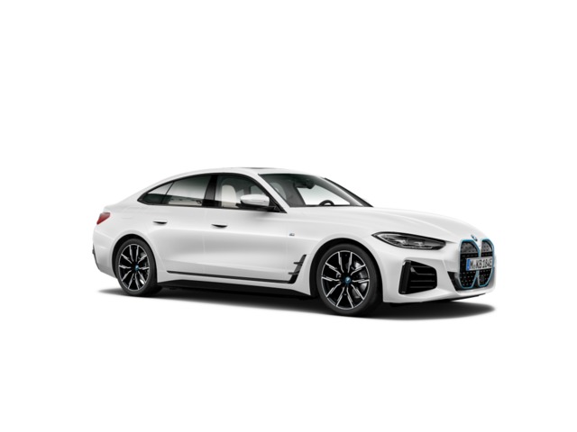 BMW i4 eDrive40 color Blanco. Año 2022. 250KW(340CV). Eléctrico. En concesionario Motri Motor Jaén de Jaén