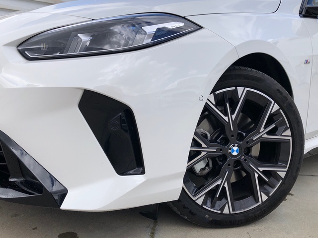 BMW Serie 2 220d Gran Coupe color Blanco. Año 2025. 120KW(163CV). Diésel. En concesionario Momentum S.A. de Madrid