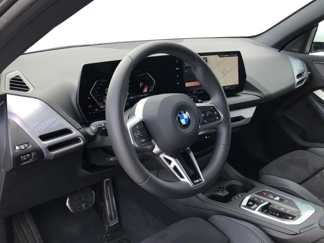 BMW Serie 2 220d Gran Coupe color Blanco. Año 2025. 120KW(163CV). Diésel. En concesionario Momentum S.A. de Madrid