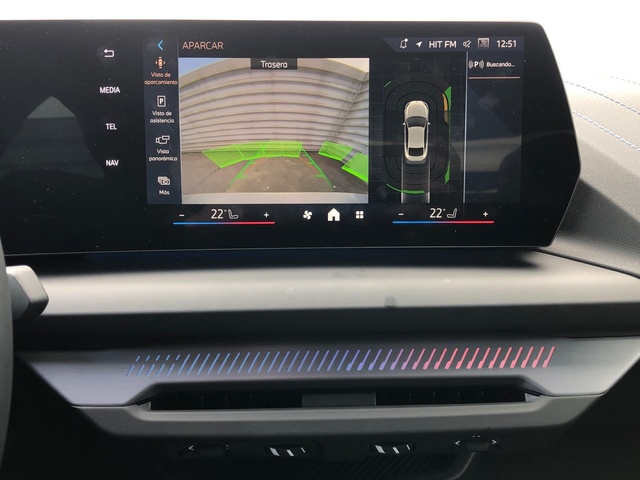 BMW Serie 2 220d Gran Coupe color Blanco. Año 2025. 120KW(163CV). Diésel. En concesionario Momentum S.A. de Madrid