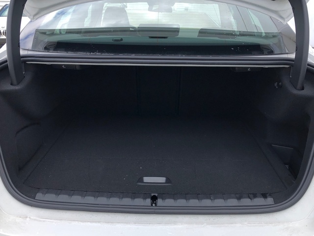 BMW Serie 2 220d Gran Coupe color Blanco. Año 2025. 120KW(163CV). Diésel. En concesionario Momentum S.A. de Madrid