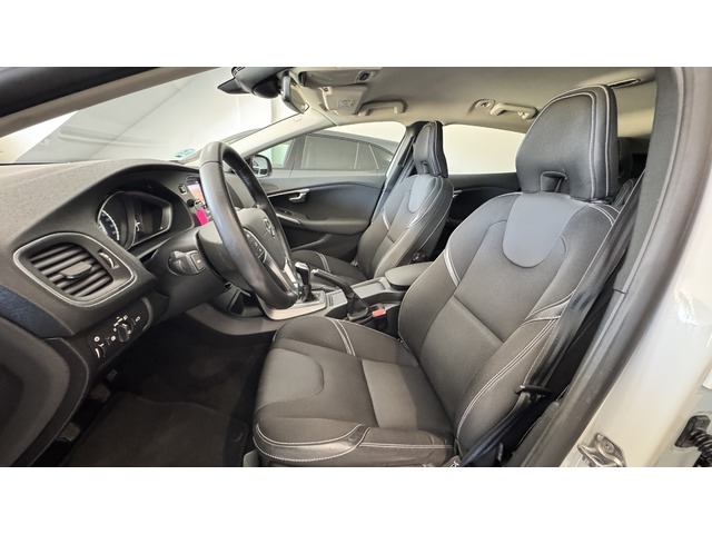 Volvo V40 T2 Momentum 90 kW (122 CV)