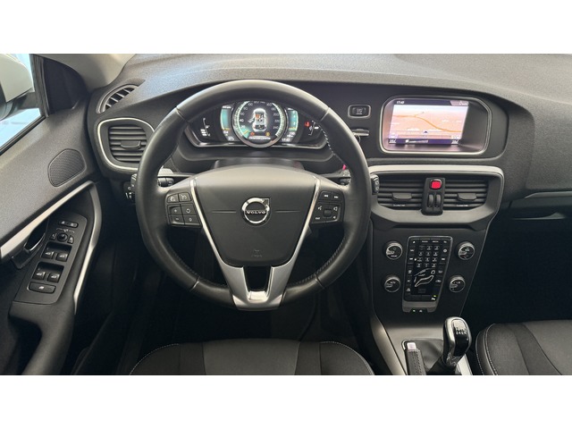 Volvo V40 T2 Momentum 90 kW (122 CV)
